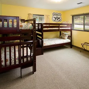  Hostel Moderne